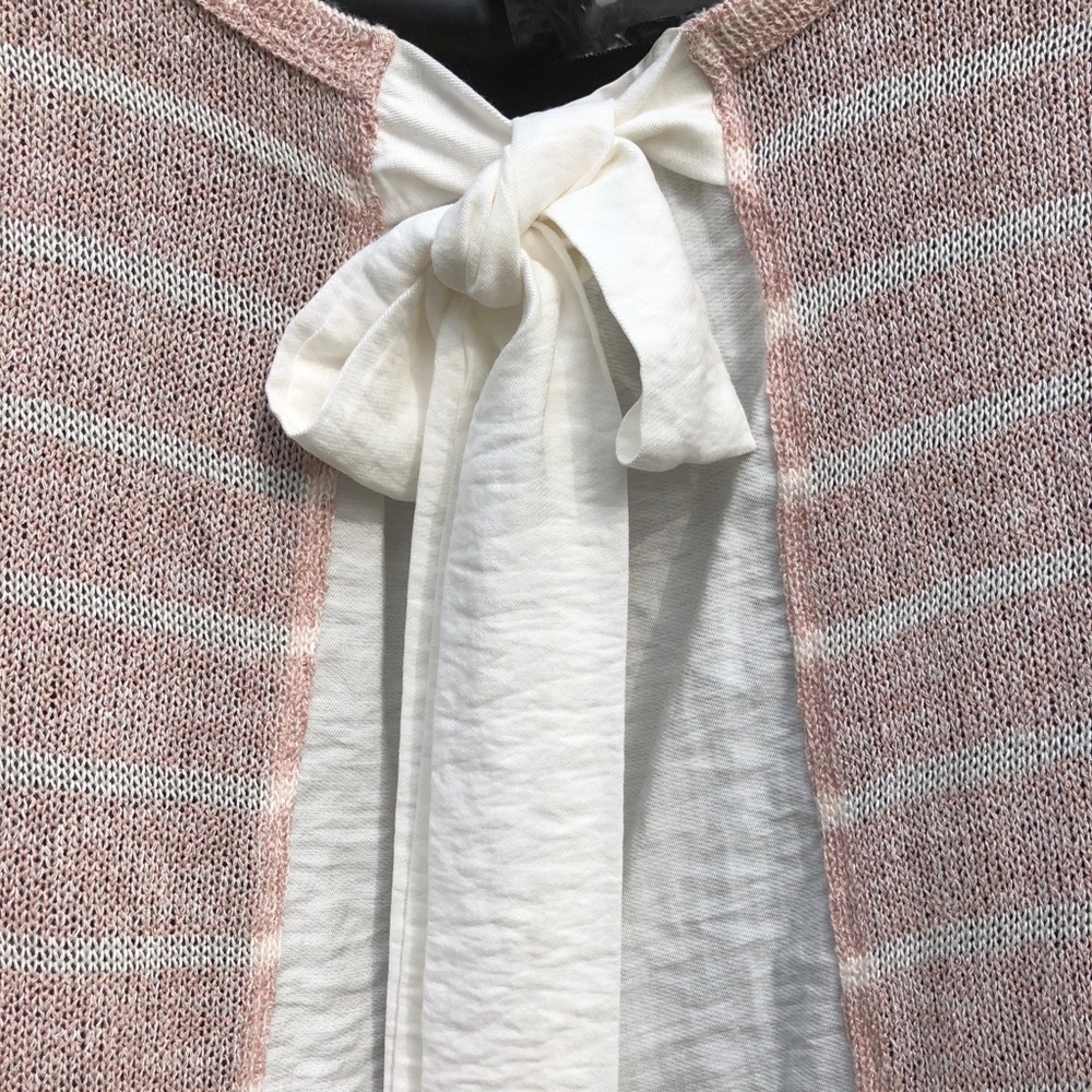 Anthropologie Beige Sweater with White Lace Detail - Picture 8 of 9